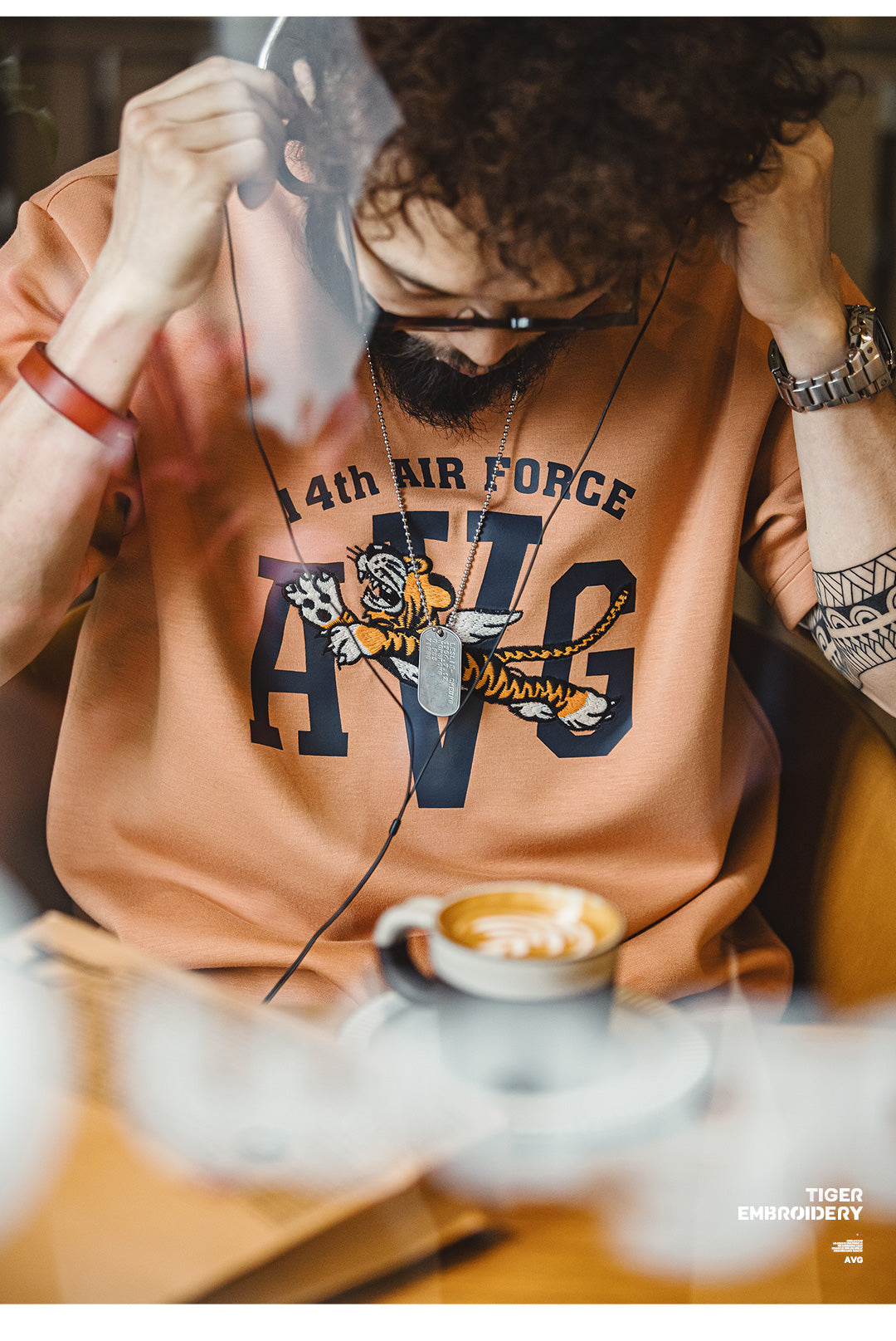 目の詰まった刺繍のクオリティーも抜群◆TIGER刺繍AIR FORCETシャツ◆S~2XL