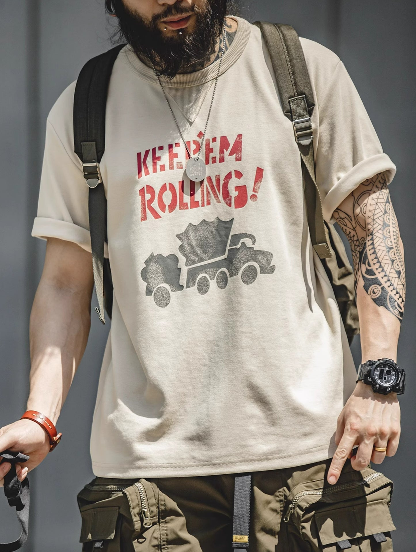 ◆ハーフスリーブ KEEP’EM ROLLING!プリント Tシャツ◆S~2XL
