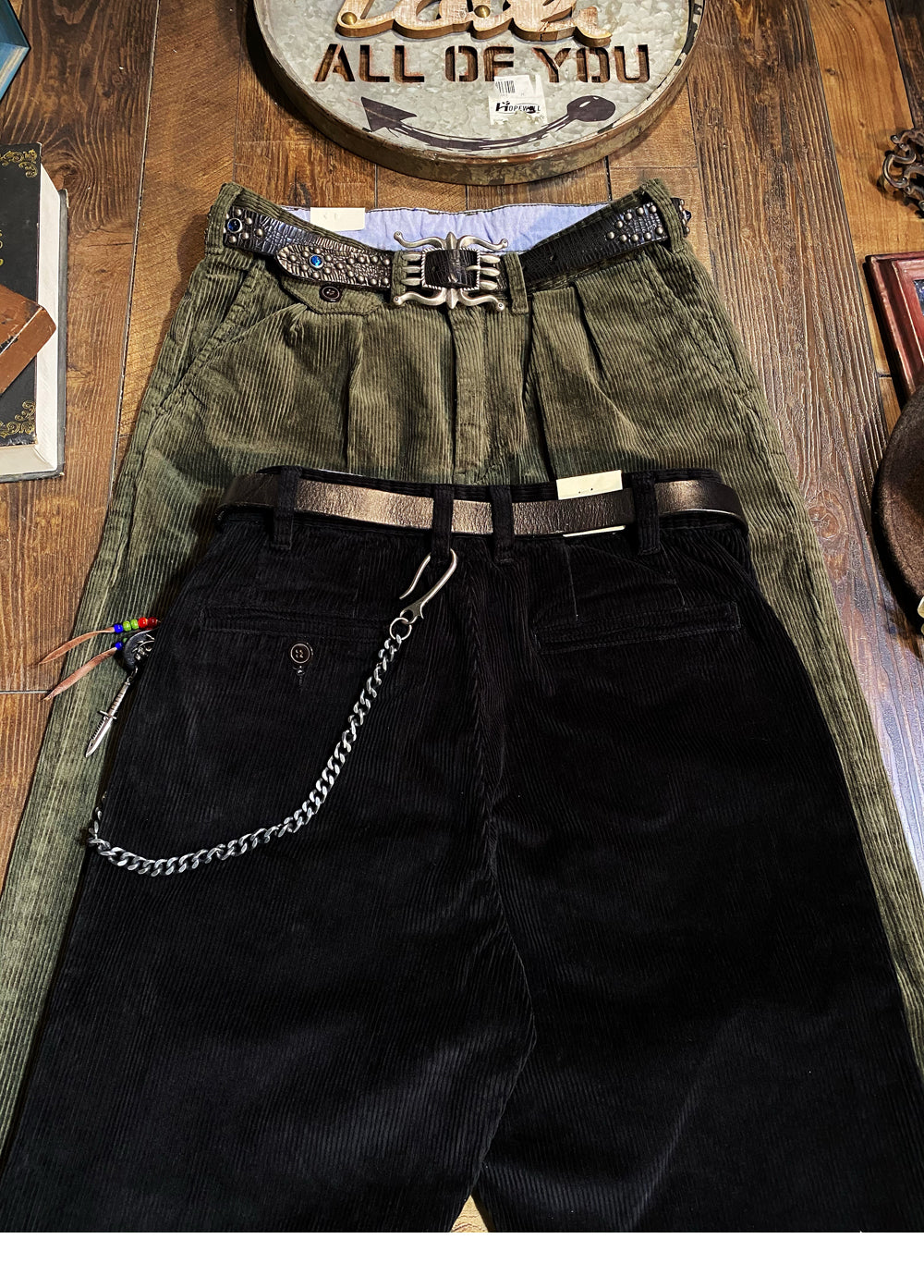 ☆腰回りは2タックでゆったり裾にかけてのテーパードシルエットが綺麗☆コットンコーデュロイパンツ☆29~36
