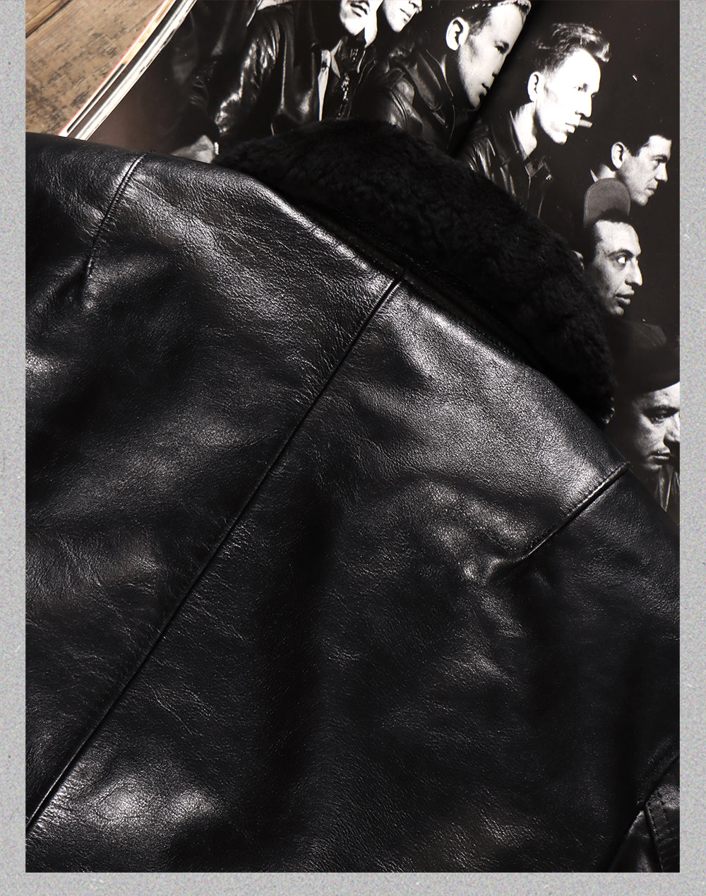 １点のみスペシャルSALE◇Lサイズ◇ゆったりシルエット◇航路地図柄の裏地◇カウレザーB-15フライトジャケット◇