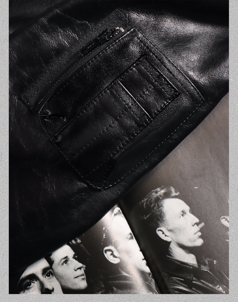 １点のみスペシャルSALE◇Lサイズ◇ゆったりシルエット◇航路地図柄の裏地◇カウレザーB-15フライトジャケット◇